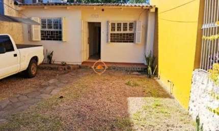 Casa com 2 quartos para alugar na Rua Souza Lobo, 1301, Vila Jardim, Porto Alegre