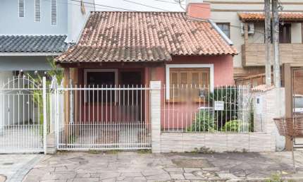 Casa com 2 quartos à venda na Rua Edgar Sanches Laurent, 76, Hípica, Porto Alegre