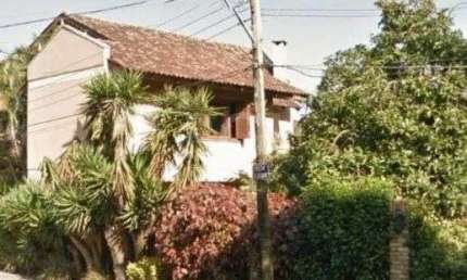 Casa para Venda - 350m², 3 dormitórios, sendo 1 suites, 6 vagas - Tristeza