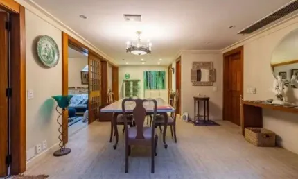 Cobertura para Venda - 304.71m², 3 dormitórios, sendo 1 suites, 2 vagas - Bela V