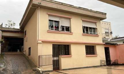 Casa 4 dormitórios à venda Teresópolis Porto Alegre/RS