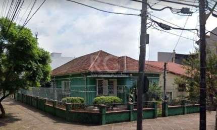 Casa para Venda - 200m², 3 dormitórios, 6 vagas - São Geraldo