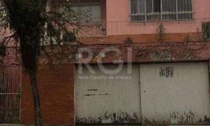 Casa para Venda - 170m², 3 dormitórios, sendo 1 suites, 3 vagas - Partenon
