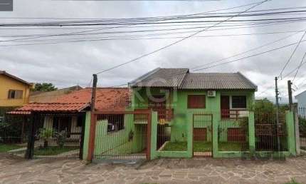 Casa para Venda - 204m², 4 dormitórios, sendo 1 suites, 2 vagas - Costa e Silva