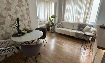 Apartamento Garden com 1 Dormitório Centro Histórico