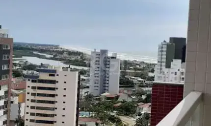 Cobertura para Venda - 167.18m², 3 dormitórios, sendo 1 suites, 1 vaga - Centro