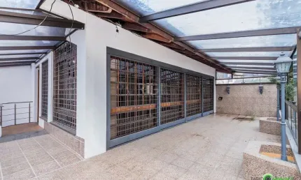 Casa para Venda - 307m², 4 dormitórios, sendo 2 suites, 3 vagas - Higienópolis