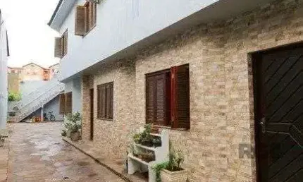 Casa em condomínio com 3 dormitórios, 1 vaga no bairro Nossa Senhora das Graças,