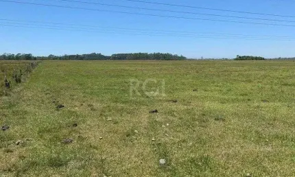 Terreno à venda na Rua Itu, 600, Balneário Figueirinha, Arroio do Sal