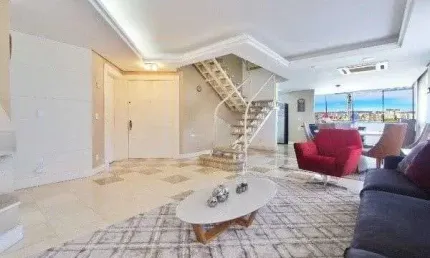 Vende-se ampla cobertura de 359m² com 4 dormitórios, localizado - Bela Vista