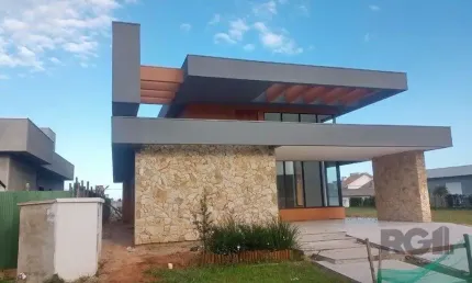 Casa com 3 dormitórios Para comprar Com  246 m² por R$ 1.800.000,00 - Centro - T