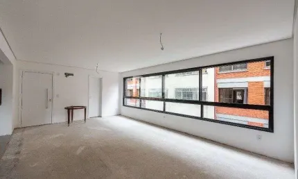 Apartamento para Venda - 102m², 2 suítes com 2 vagas - Petrópolis