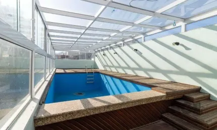 Casa incrível com 444m² privativos, para uso misto, residencial ou comercial.