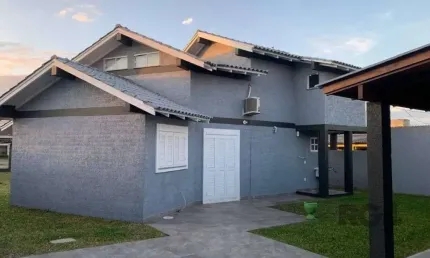 Casa com 4 quartos à venda na Avenida Paraguassu, 4223, Remanso, Xangri-Lá