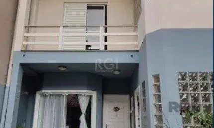 Cara para venda com 3 dormitórios, 1 suíte e 3 vagas no Bela Vista