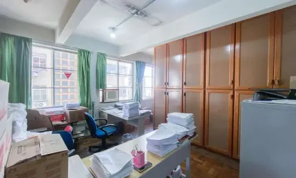 Sala Comercial Vista para o Guaíba, 2 Ambientes e Banheiro - Galeria do Rosário