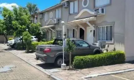 Casa condominio em porto alegre, no bairro humaitá, com 2 dormitório(s), e 2 ban