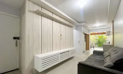 Casa em Condomínio / 2 Quartos / 1 Suíte / Churrasqueira / 1 Vaga / Moradas Club