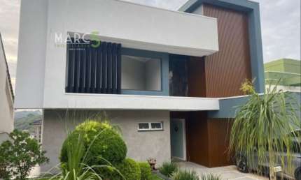 Casa em condomínio fechado com 3 quartos à venda na Rua Vincenza, Jardim Imperial Hills III, Arujá, 530 m2 por R$ 3.550.000