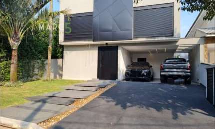 Casa em condomínio fechado com 4 quartos à venda na Rua Tomi Saburo Yamamoto, Arujá 5, Arujá, 380 m2 por R$ 3.750.000