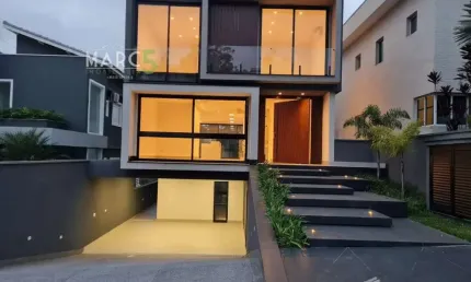 Casa em condomínio fechado com 3 quartos à venda na Estrada Limoeiro, Residencial Real Park, Arujá, 375 m2 por R$ 3.600.000