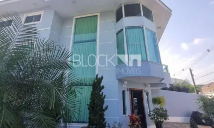 Vargem Pequena | Casa de Condomínio 6 quartos, sendo 4 suites