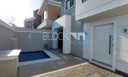 Vargem Pequena | Casa de Condomínio 5 quartos, sendo 4 suites