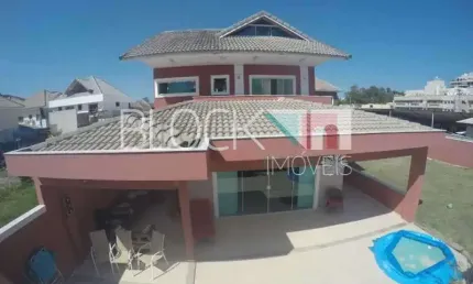 Recreio dos Bandeirantes | Casa de Condomínio 5 quartos, sendo 4 suites