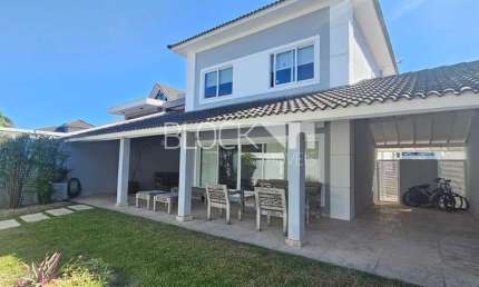 Barra da Tijuca | Casa de Condomínio 5 quartos, sendo 3 suites