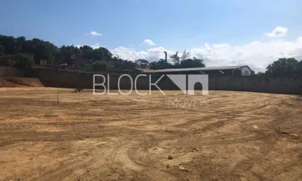 Terreno à venda na Avenida Brasil, --, Bangu, Rio de Janeiro