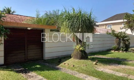 Barra da Tijuca | Casa de Condomínio 4 quartos, sendo 1 suite