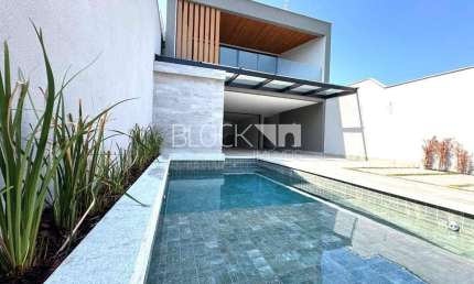 Barra da Tijuca | Casa de Condomínio 4 quartos, sendo 4 suites