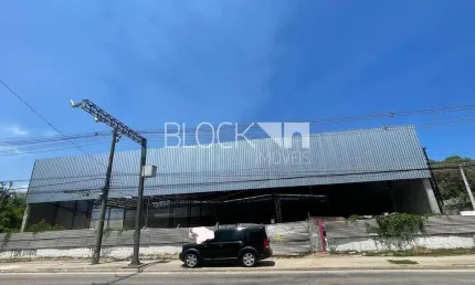 Barracão / Galpão / Depósito para alugar na Estrada Coronel Pedro Corrêa, --, Jacarepaguá, Rio de Janeiro
