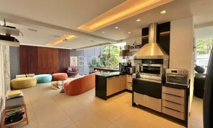 Barra da Tijuca | Casa de Condomínio 5 quartos, sendo 5 suites
