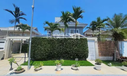 Recreio dos Bandeirantes | Casa de Condomínio 3 quartos, sendo 3 suites