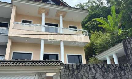 Recreio dos Bandeirantes | Casa de Condomínio 3 quartos, sendo 3 suites