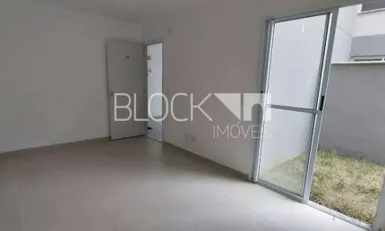 Apartamento com 2 quartos para alugar na Estrada dos Bandeirantes, --, Vargem Grande, Rio de Janeiro