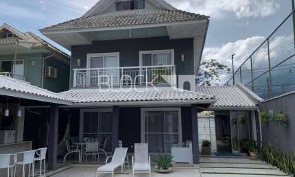 Recreio dos Bandeirantes | Casa de Condomínio 4 quartos, sendo 4 suites