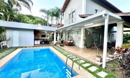 Vargem Grande | Casa de Condomínio 4 quartos, sendo 4 suites