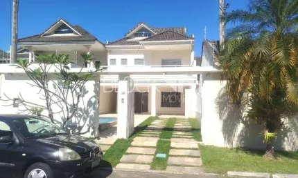 Vargem Pequena | Casa de Condomínio 4 quartos, sendo 2 suites