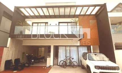 Recreio dos Bandeirantes | Casa de Condomínio 5 quartos, sendo 5 suites