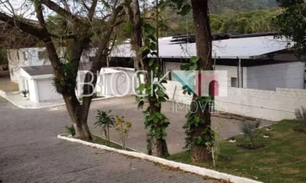 Barracão / Galpão / Depósito à venda na Estrada dos Bandeirantes, --, Vargem Grande, Rio de Janeiro