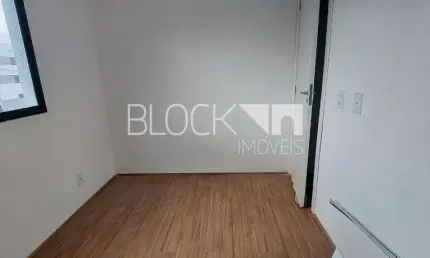 Apartamento com 2 quartos para alugar na Rua E-W, --, Recreio dos Bandeirantes, Rio de Janeiro