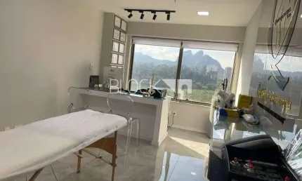 Sala comercial para alugar na Avenida Embaixador Abelardo Bueno, --, Barra da Tijuca, Rio de Janeiro