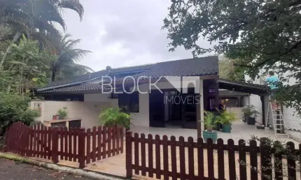 Vargem grande | casa de condomínio 3 quartos, sendo 2 suites