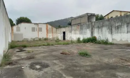 Barracão / Galpão / Depósito à venda na Rua Carlos Teixeira, --, Campo Grande, Rio de Janeiro