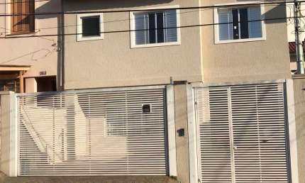 Maravilhosa casa,3 Dormitórios, 1 suite, 2 salas, 2wcs, 2 Vagas.