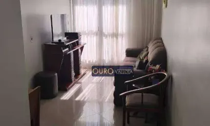 Apartamento com 2 dormitórios, próximo do metrô/shooping Itaquera e há 1km do Parque do Carmo