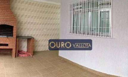 Casa térrea, 3 dormitórios, 2 vagas e churrasqueira à venda na Vila Ema