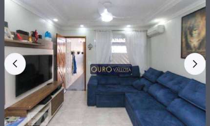 Sobrado com 125m², 3 dormitórios, 2 vagas de garagem à venda na Vila Santa Clara